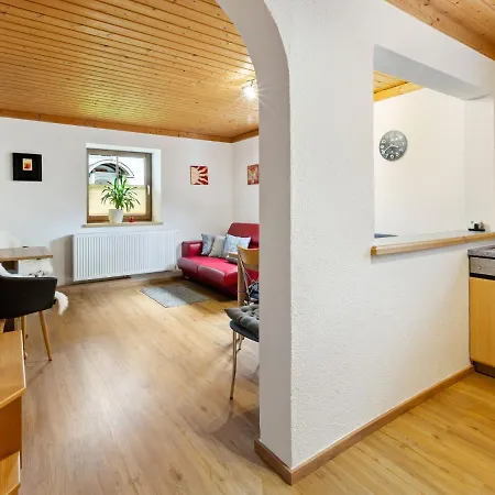 Attractive In Bramberg Am Wildkogel, With Ski-lift Nearby 아파트 *
